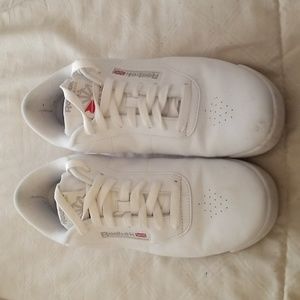 Reebok Tennis Shoes Size 9.5
